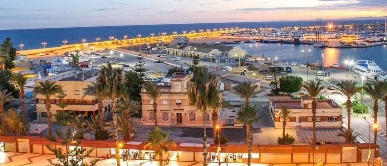 Imagen del recinto portuario en el que se instalará la zona de ocio y en el que está previsto la reurbanización del paseo de la Libertad