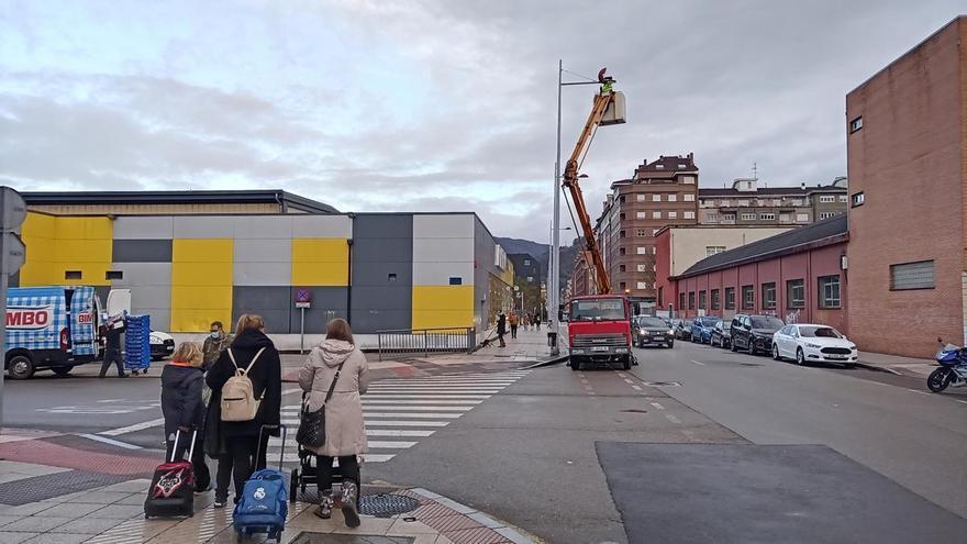 ¿Por qué estaban apagadas las farolas de buena parte del centro de Mieres en la noche de ayer? Esta fue la causa