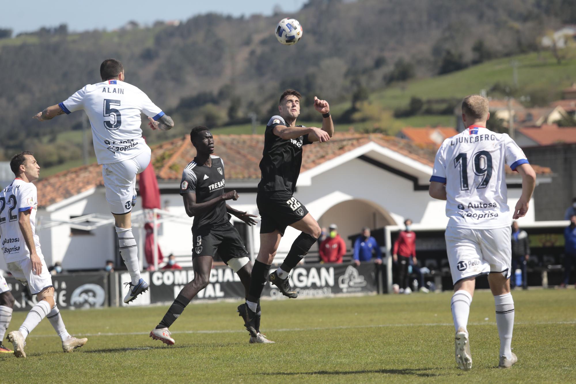 Las imágenes de los partidos de los equipos asturianos de Segunda División B