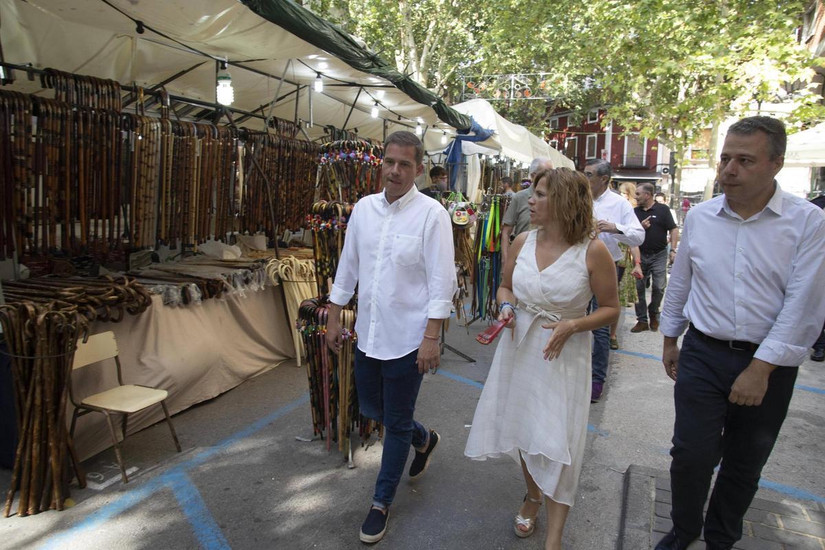 La delegada del gobierno, Pilar Bernabé visita la Fira d'Agost 2023