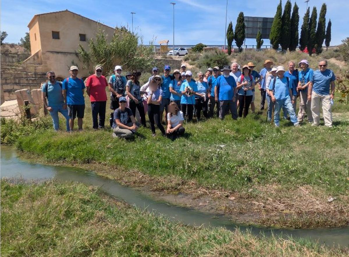 Grupo de participantes en la iniciativa medioambiental