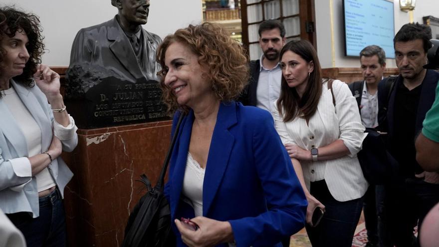 Adiós a la privacidad de los contribuyentes: Hacienda vigilará todos tus Bizum a partir de 2026