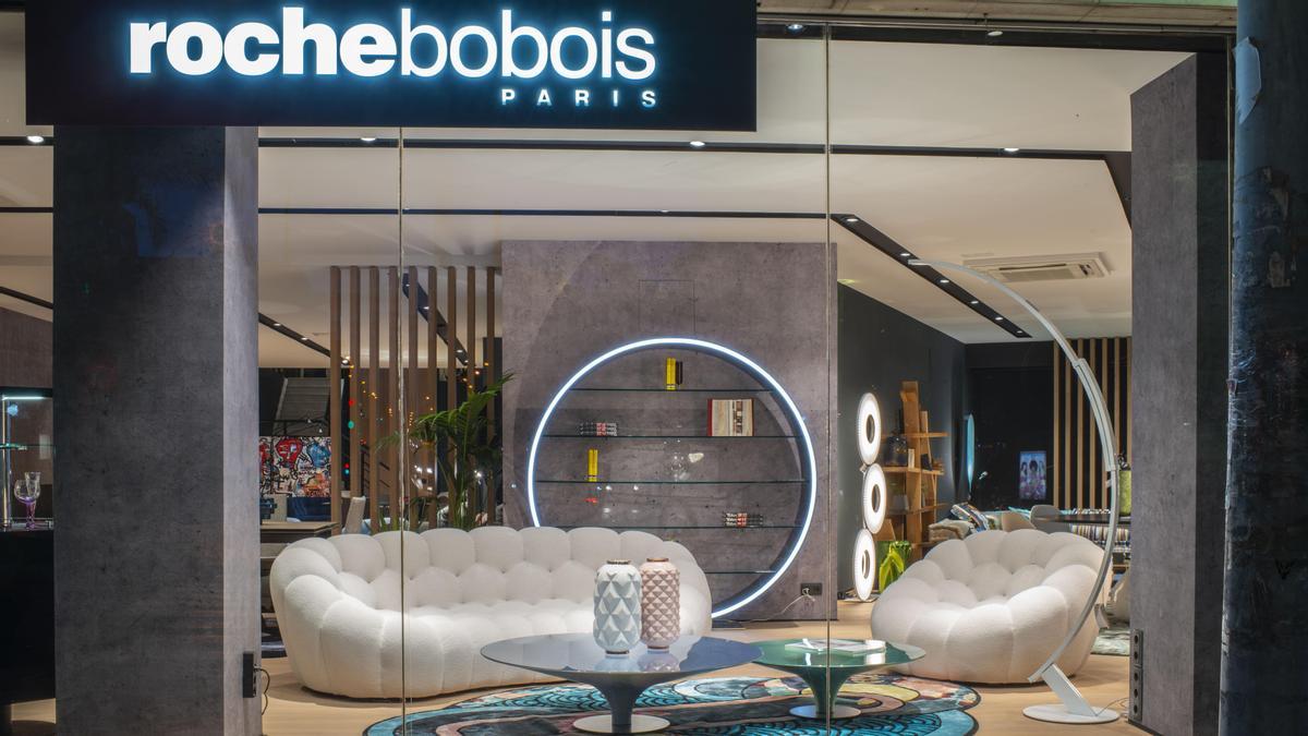 El espectacular cambio de la tienda Roche Bobois de Alicante tras su  reforma integral