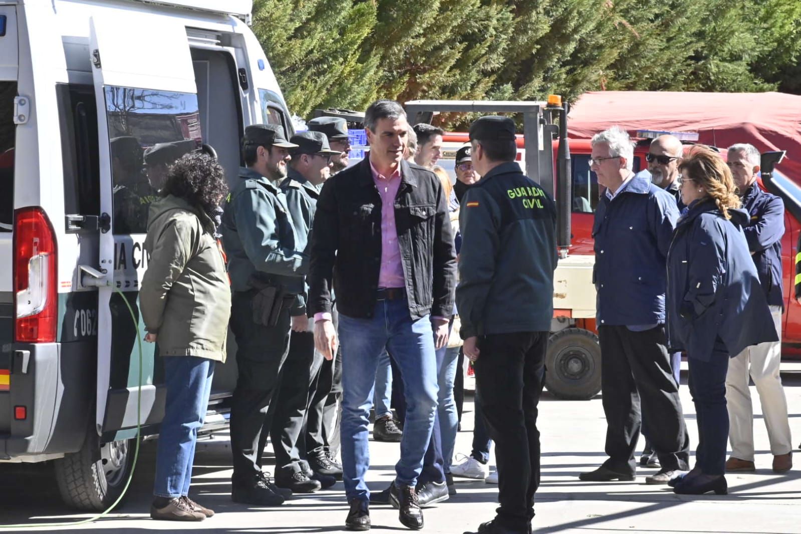 Galería: Visita de Pedro Sánchez al PMA del incendio del Alto Mijares