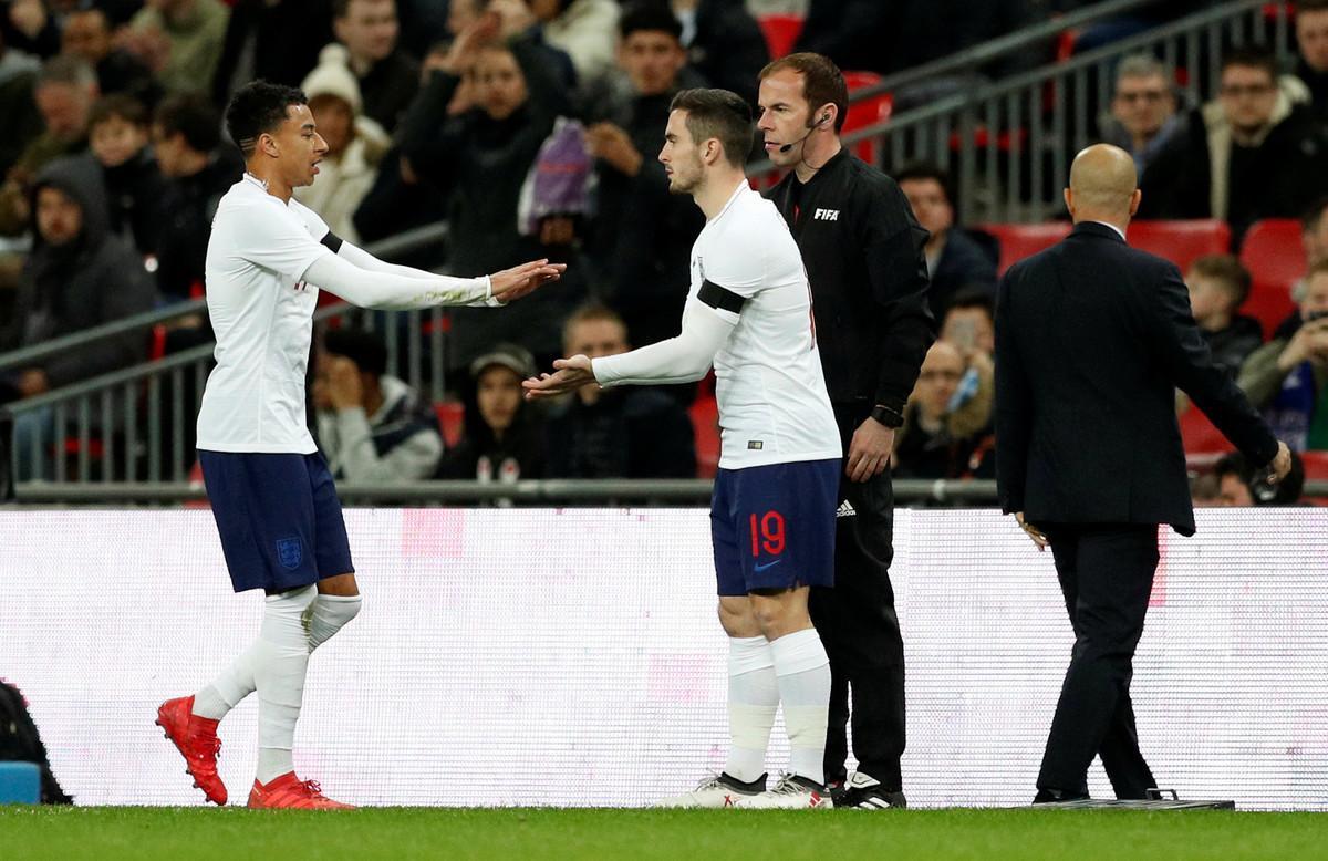 Soccer Football - International Friendly - England vs Italy - Wembley Stadium, London, Britain - March 27, 2018   England’s Lewis Cook comes on as a substitute to replace Jesse Lingard                    Action Images via Reuters/John Sibley