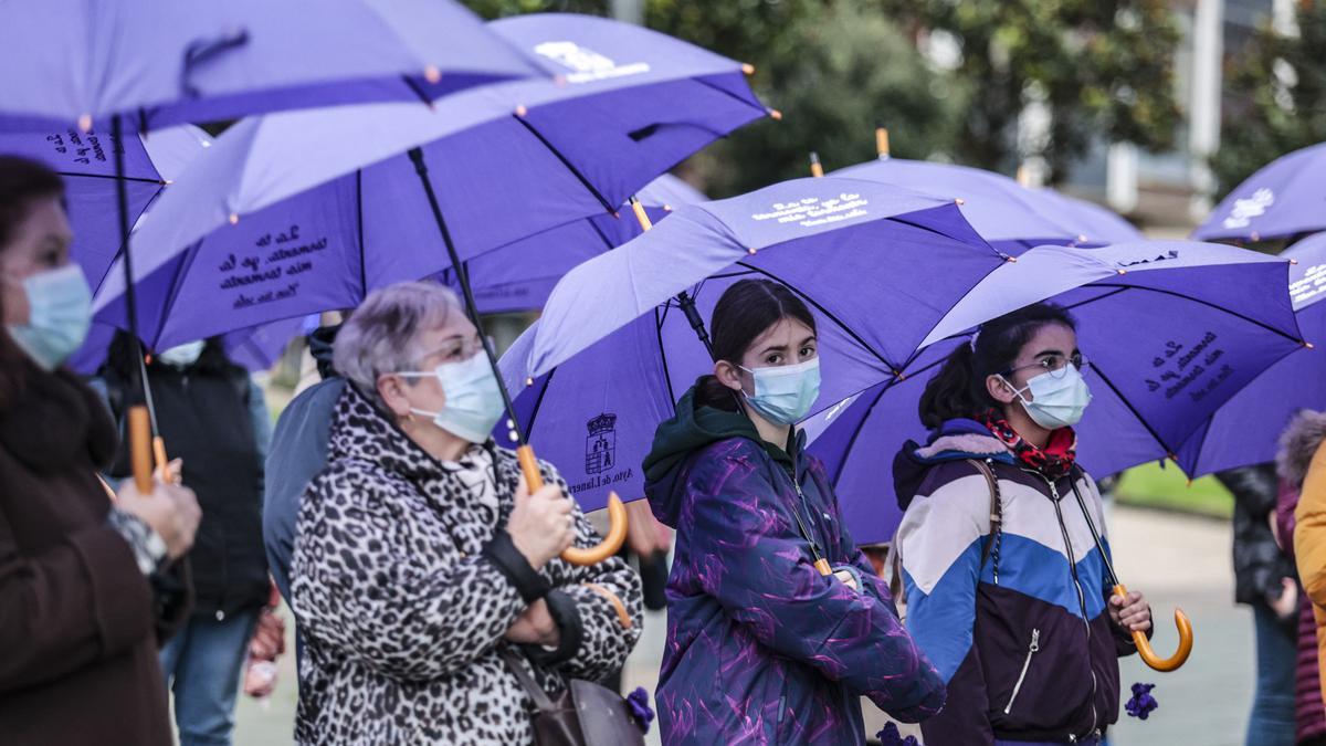 Asturias muestra su rechazo a la violencia contra las mujeres: todas las protestas por concejos