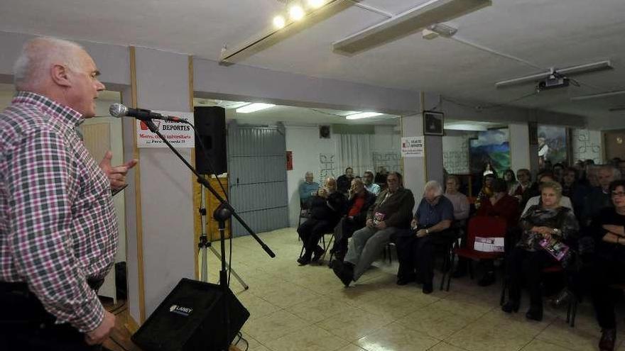 José Manuel Valdés, durante su intervención en el &quot;Cuenca del Caudal&quot;, en Rioturbio.