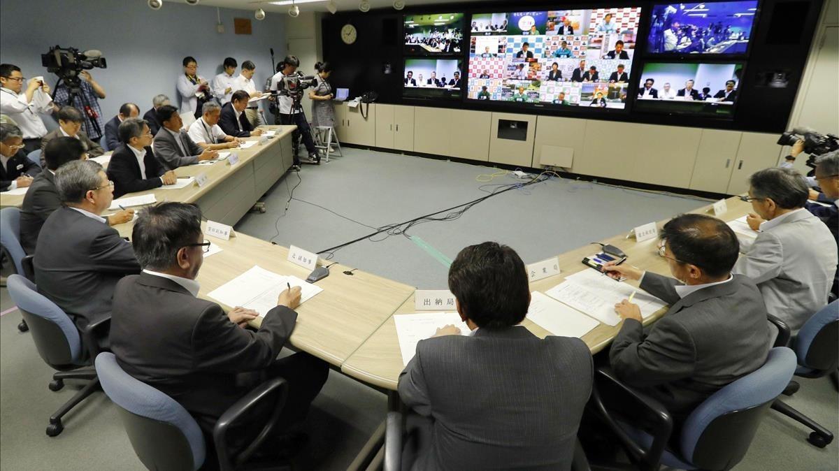 zentauroepp39851148 a teleconference is held at hokkaido government in sapporo  170829165757