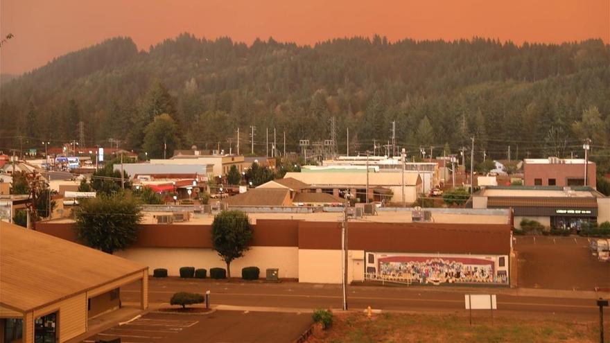 Cinco localidades arrasadas en Oregón por los incendios