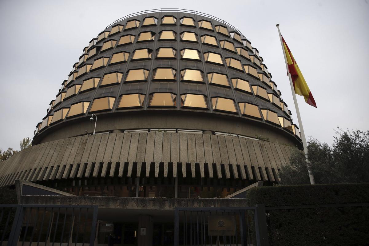 Imagen de archivo de la Fachada del Tribunal Constitucional. EFE/Javier Lizón Imagen de archivo de la Fachada del Tribunal Constitucional. EFE/Javier Lizón