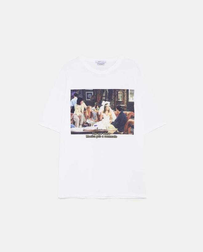 Camiseta blanca de 'Friends' de Zara