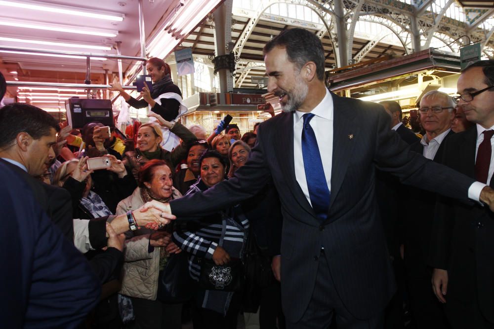 Los Reyes en el Mercado Central de Valencia