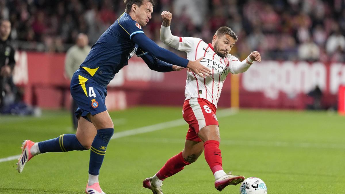 Portu, en acció durant el partit contra l'Espanyol a Montilivi