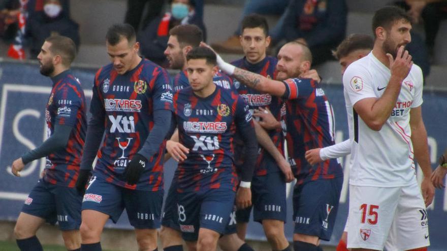 Jugadores del Yeclano Deportivo celebrando el 1-0.