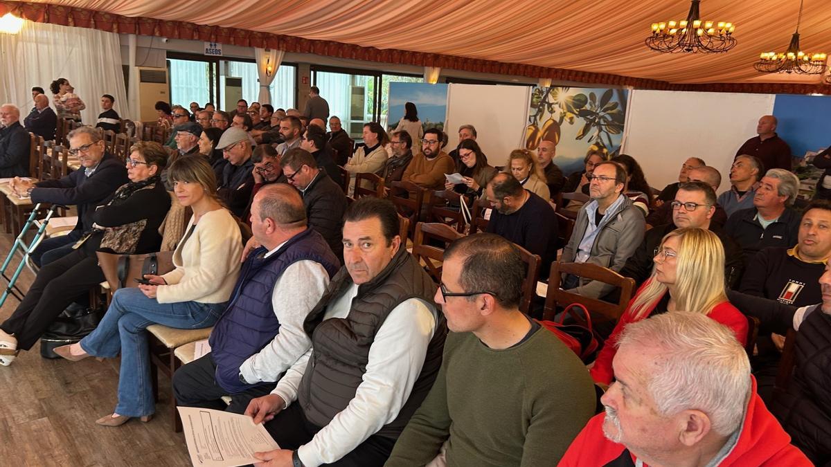 Imagen de la asamblea de taxistas celebrada hoy
