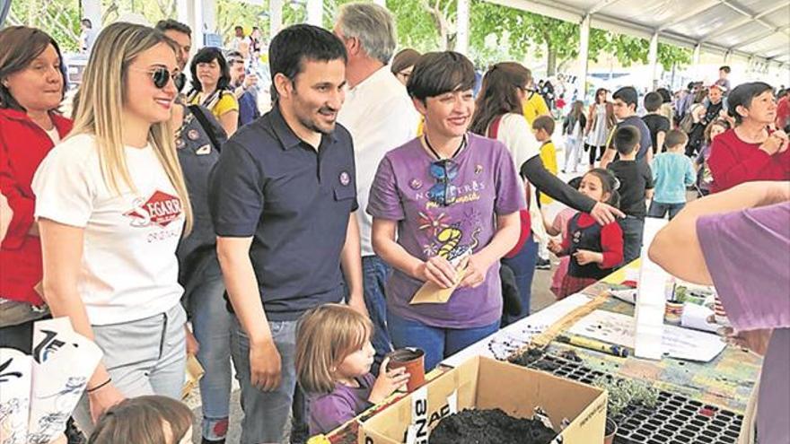 La Fira del Llibre y la Festa per la Llengua comparten público y éxito