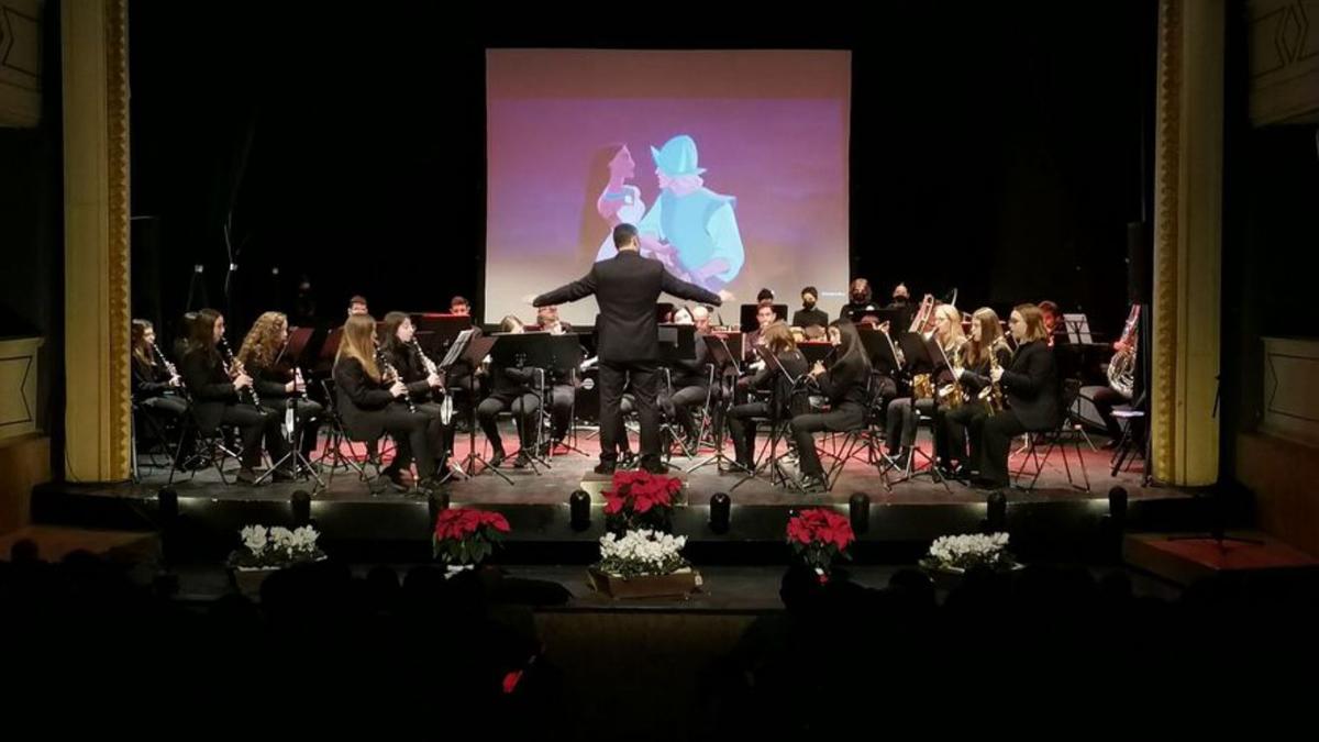 Un grupo de músicos de La Lira en el concierto de Navidad. | M. J. C.