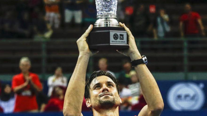 Ferrer celebra su triunfo en Kuala Lumpur.