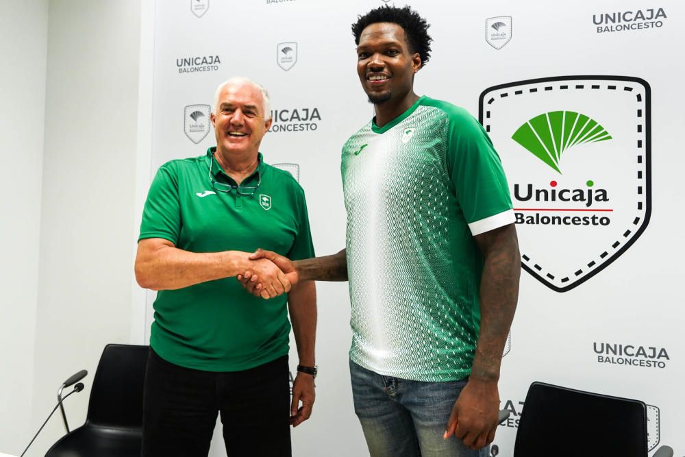 El Unicaja presenta a Deon Thompson