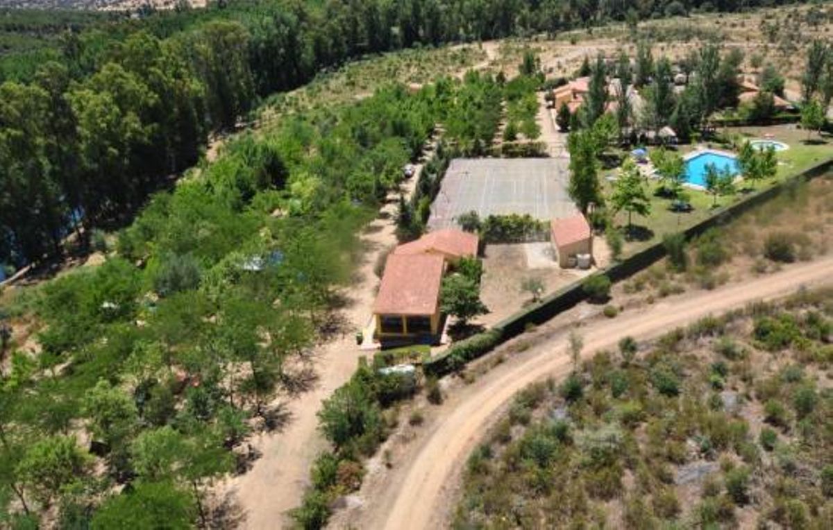 Imagen del camping de Puerto Peña, en Talarrubias.