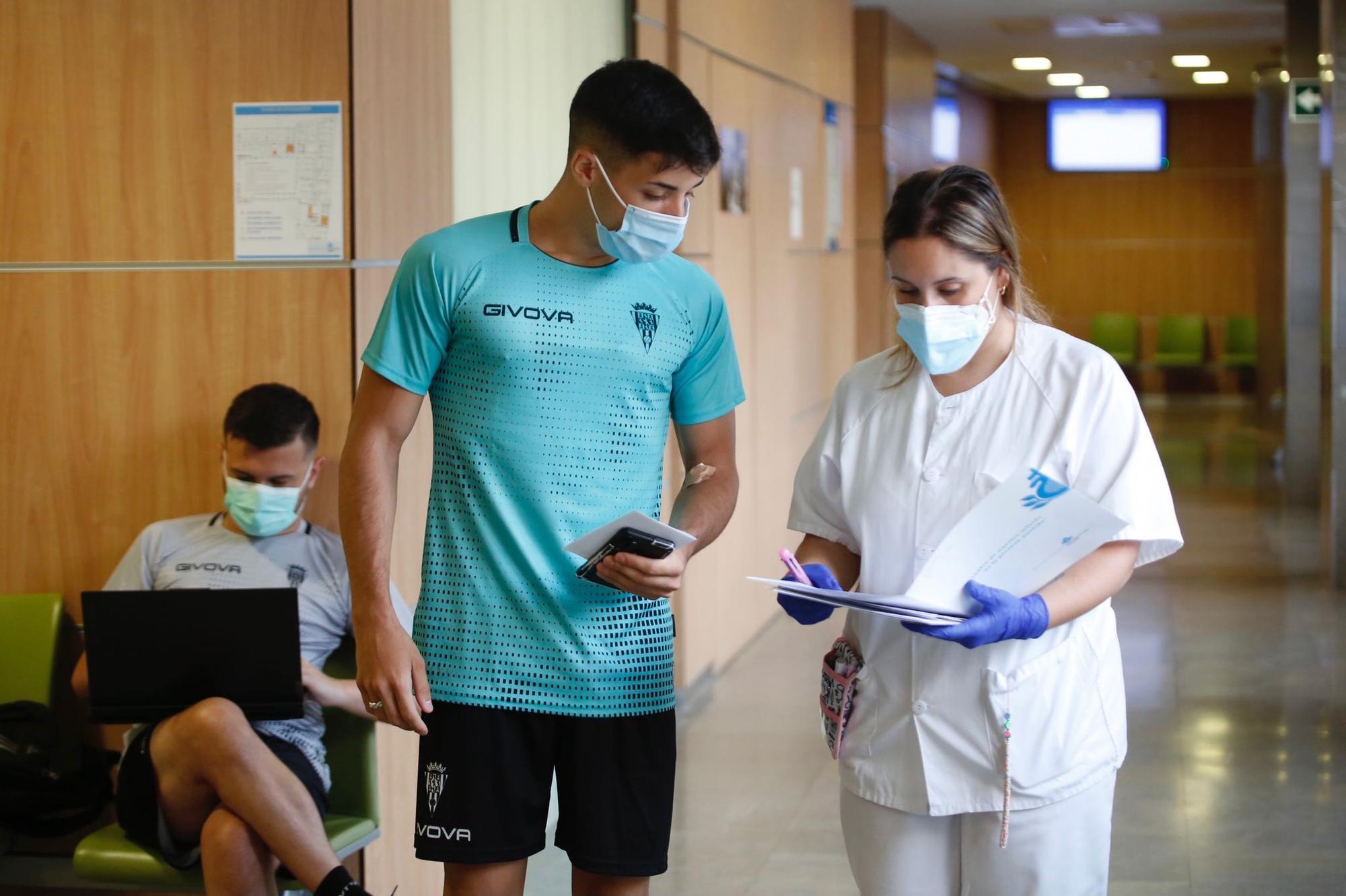 Las imágenes de los reconocimientos médicos del Córdoba Futsal