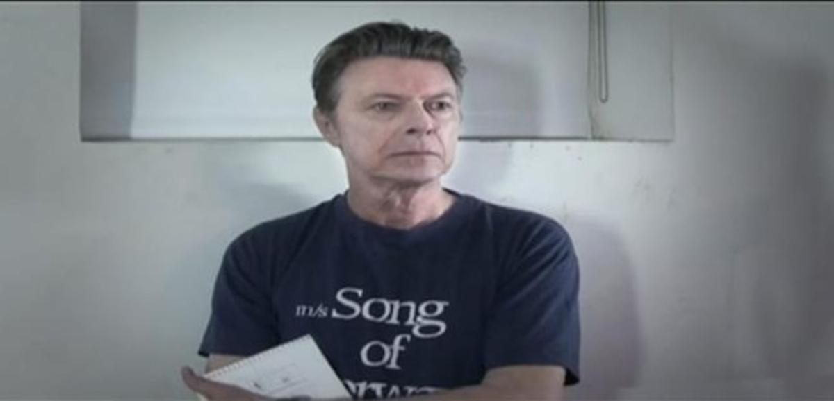 Imatge del videoclip de David Bowie ’Where and we now’.