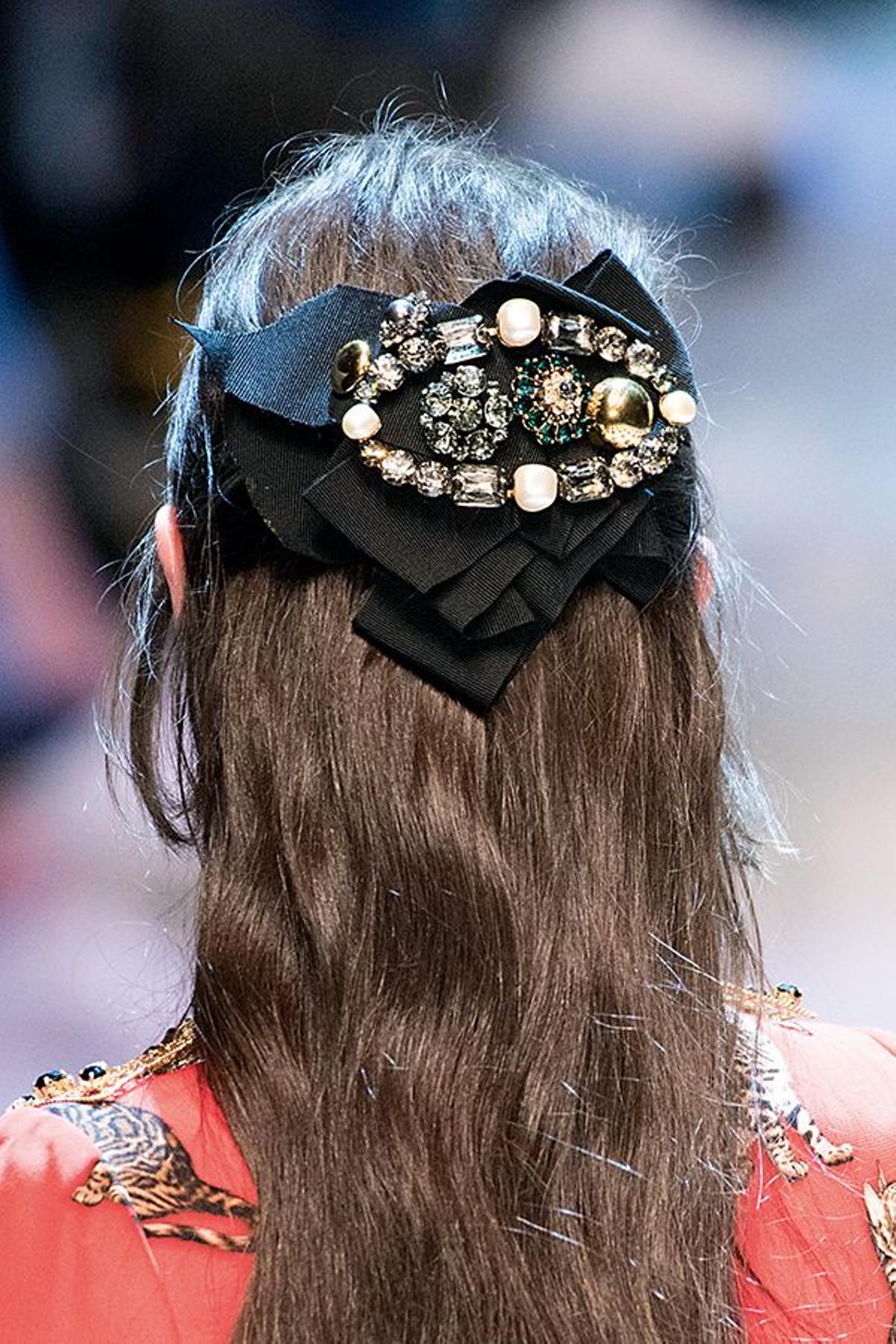 Apliques en el pelo de Dolce &amp; Gabbana