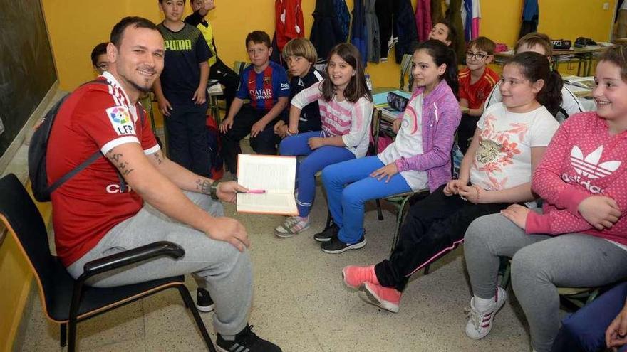 Una actividad desarrollada en el colegio Torre-Illa. // Noé Parga