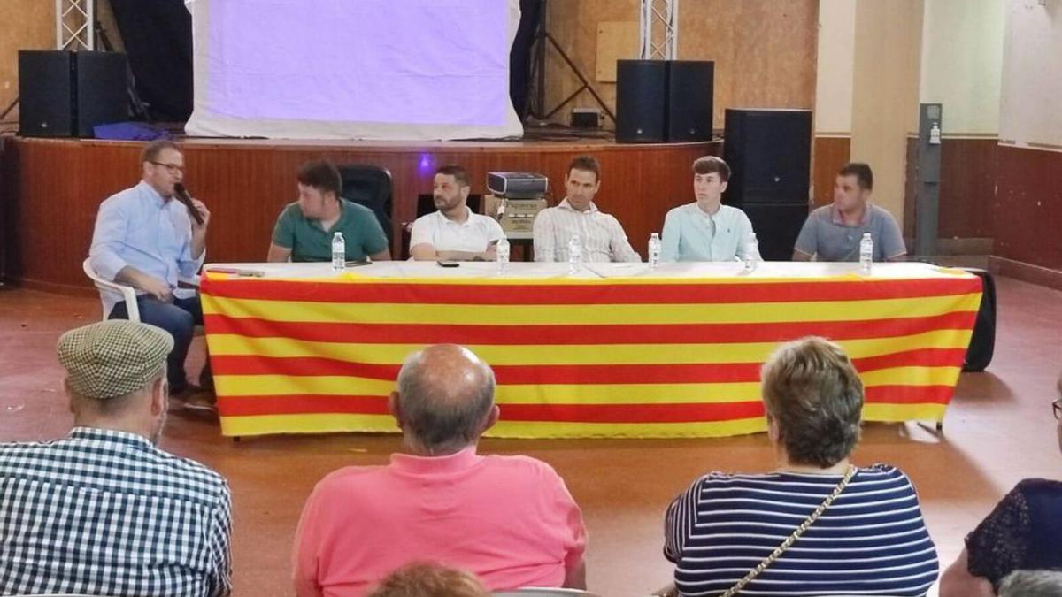 Participantes en el acto donde se presentó la Feria de San Antonio. | SERVICIO ESPECIAL