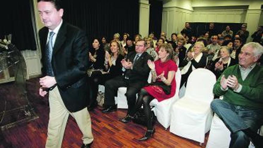 Joaquín Aréstegui, ayer, durante el brindis de Navidad del PP.