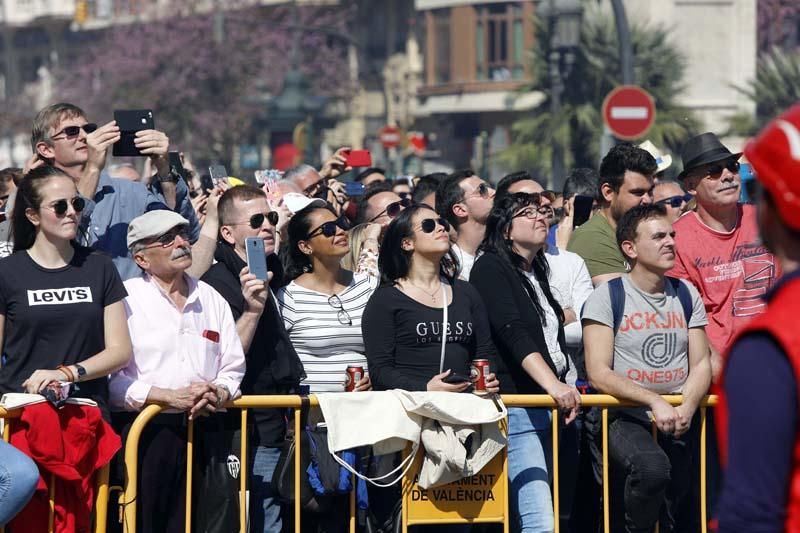 Búscate en la mascletà del 14 de marzo