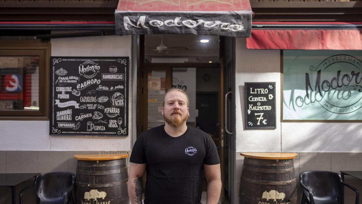 Jesús Marco regenta este nuevo templo del tapeo en el centro de Zaragoza, la Taberna Modorro.