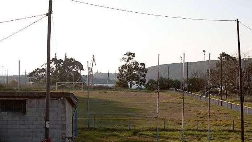 Instalaciones deportivas de Alcoa, ubicadas en las inmediaciones de la fábrica.