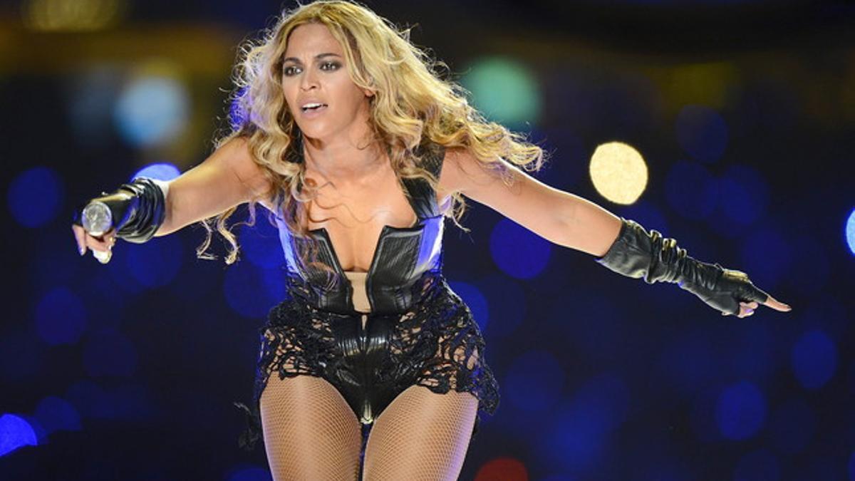 Beyonce, durante su actuación en la Super Bowl, el domingo en Nueva Orleans.