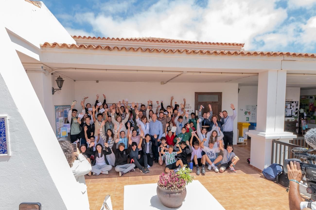 Transición Ecológica premia a los 'Guardianes de Famara' por la restauración ecológica