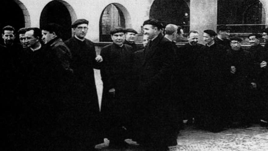 Sacerdotes vascos en la cárcel concordataria de Zamora.