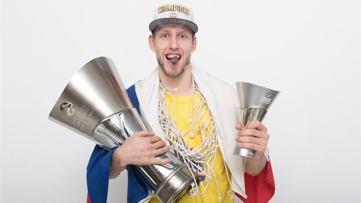 Jan Vesely ganó la Euroliga con el Fenerbahçe en 2017