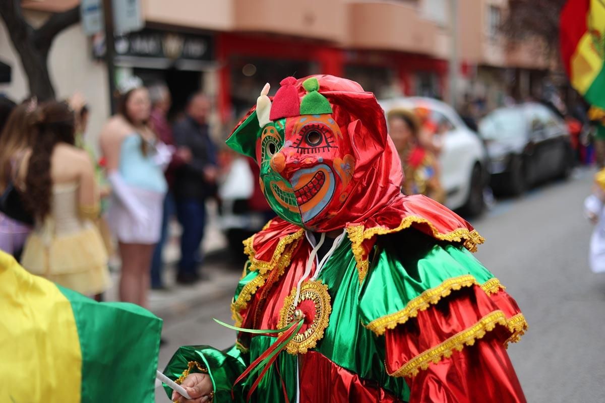 Búscate en las imágenes de la rúa de Carnaval de Ibiza
