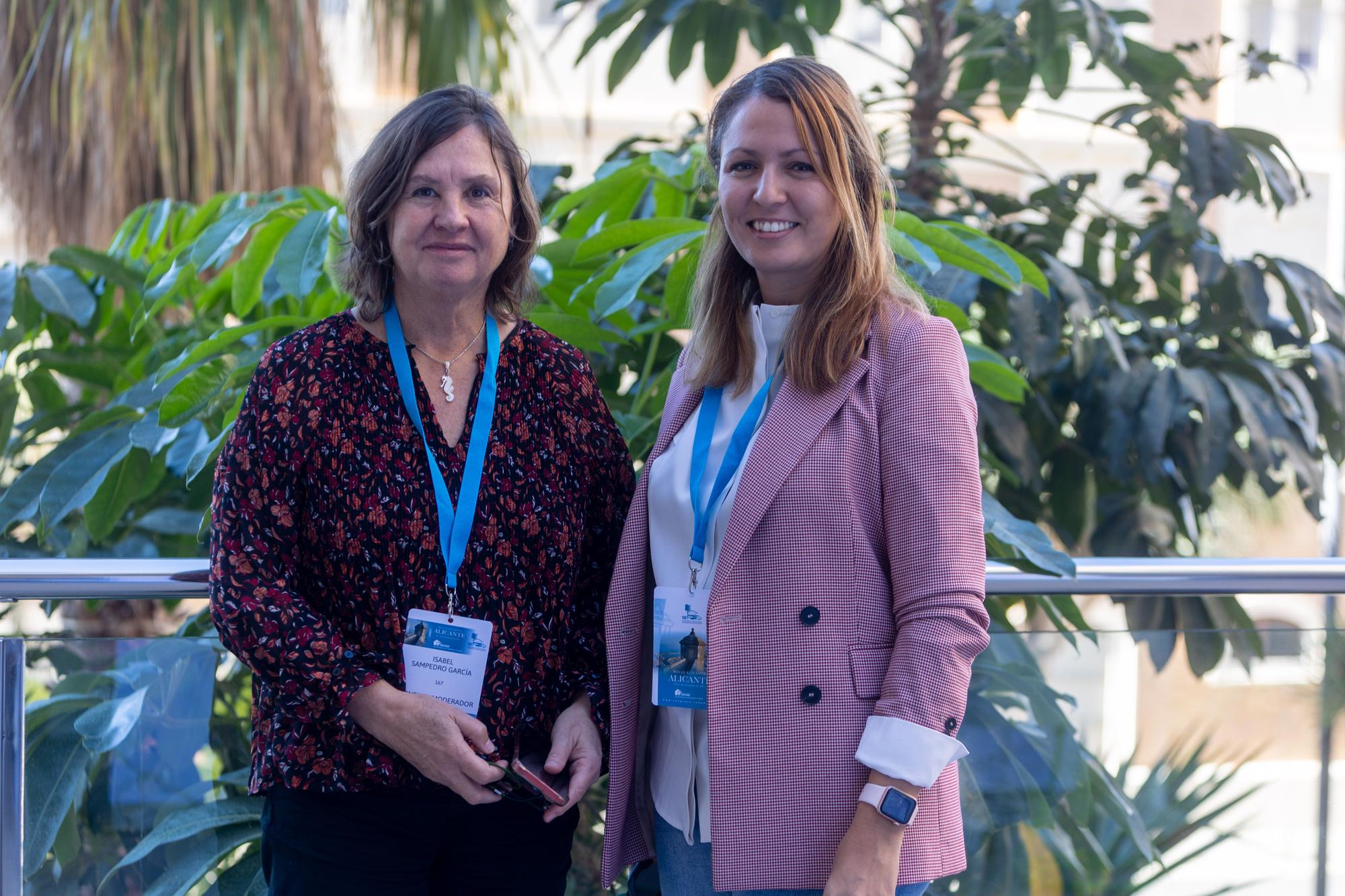 Las doctoras Isabel Sampedro y Lubna Dani