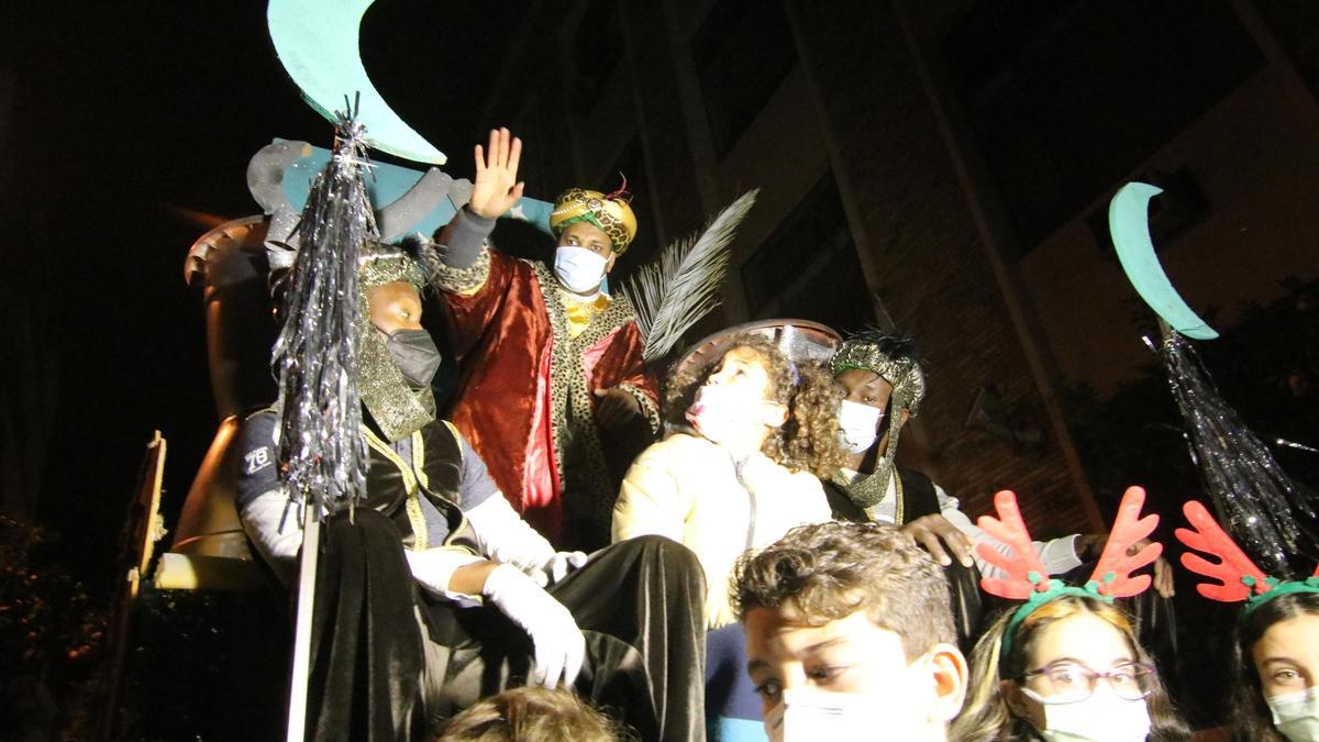 Los Reyes Magos visitan las barriadas periféricas de Córdoba