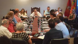 Adelina Navarro se convierte en la concejala de Compromís en Carcaixent tras la renuncia de Enric Casassús