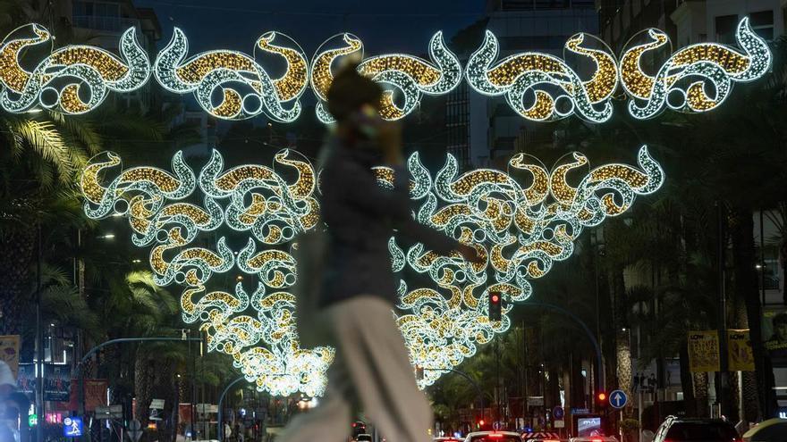 La luz marca el comienzo de las Hogueras 20