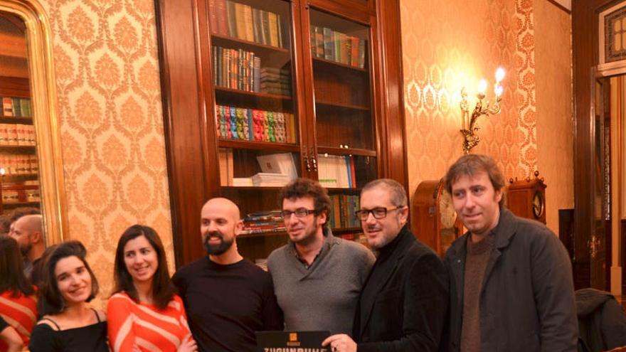 David Barro, Paulo Rodríguez, José Manuel Sande, Roi Fernández, Noemí Fernández y Laura Villaverde en la presentación de Zugunruhe.