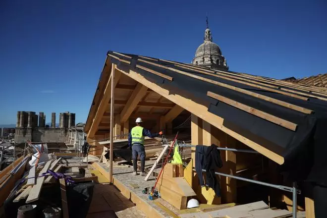 Visita a las obras del nuevo tejado de la Catedral de Málaga