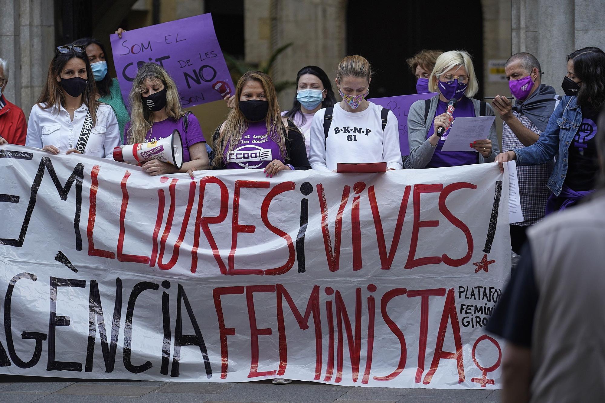 La Plataforma Feminista denuncia els feminicidis
