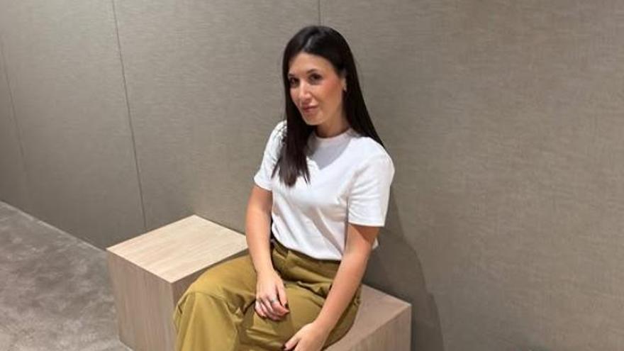 María Fernández, experta en limpieza: &quot;Para que la ropa no huela a humedad en el canapé pon bicarbonato&quot;