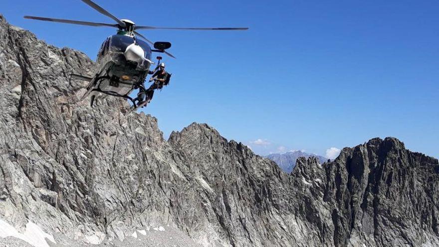 Fallece un montañero oscense al precipitarse desde la aguja de Cadier