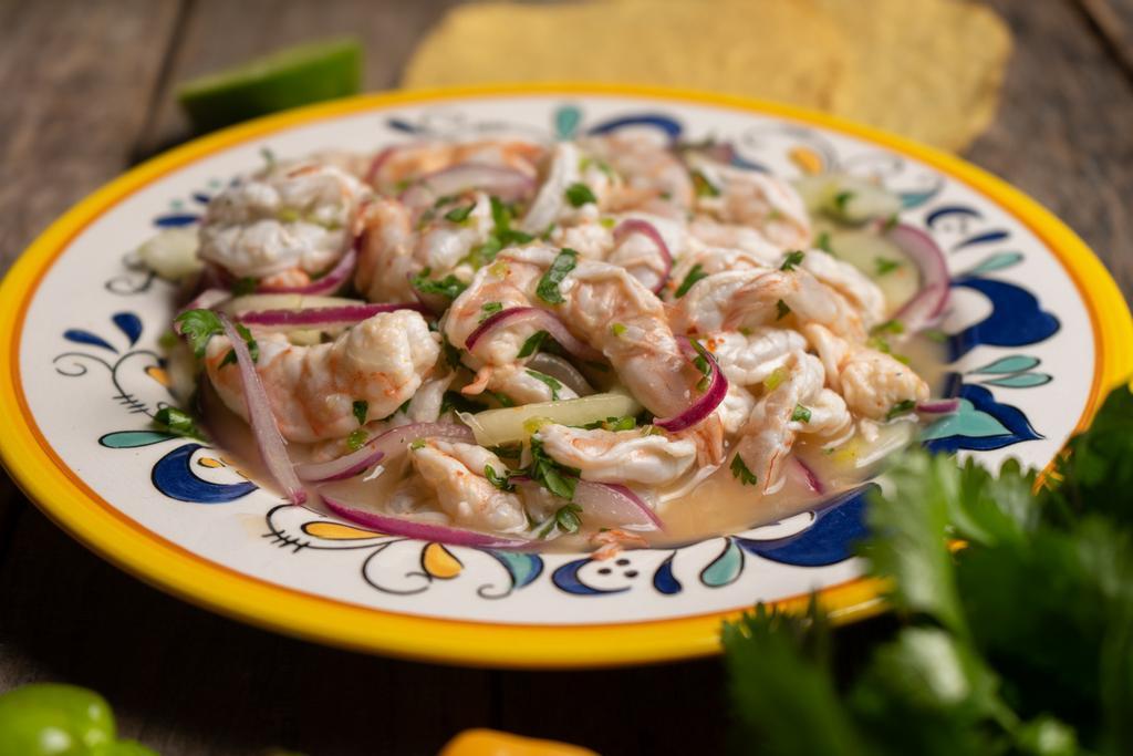El aguachile de camarones es una especialidad de Fisher's.