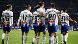 Jugadores del Espanyol celebran uno de los goles al Alcorcón