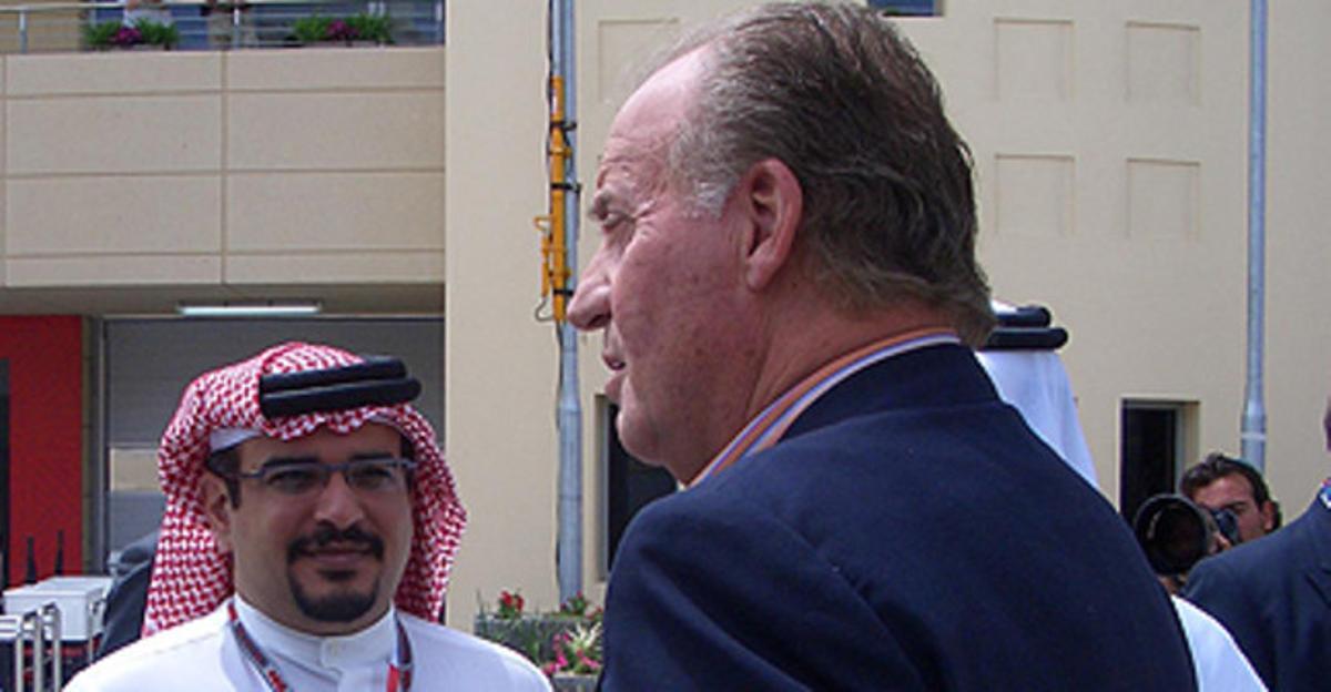 El Príncep Salman i el Rei d’Espanya en la competició de Fórmula 1 de Bahrain. El Príncep Salman i el Rei d’Espanya en la competició de Fórmula 1 de Bahrain.